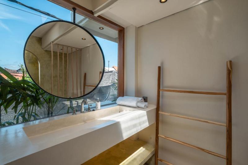 Casa Galicia - Spacious Central 7BR Villa Pool & Sunset Rooftop - image 10