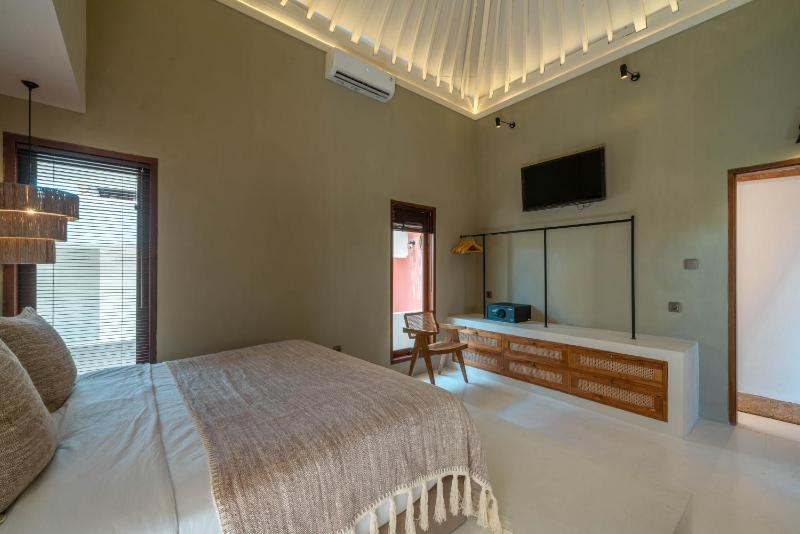 Casa Galicia - Spacious Central 7BR Villa Pool & Sunset Rooftop - image 47