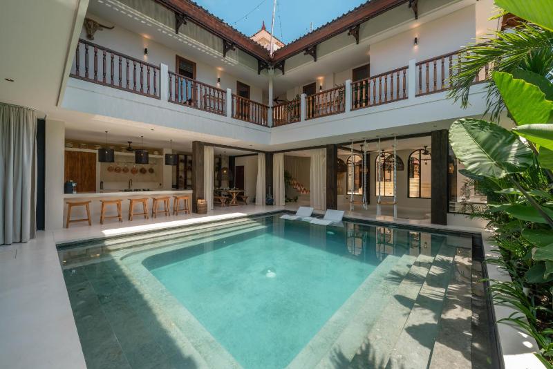 Casa Galicia - Spacious Central 7BR Villa Pool & Sunset Rooftop - image 37