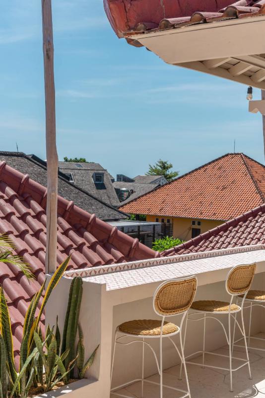 Casa Galicia - Spacious Central 7BR Villa Pool & Sunset Rooftop - image 9