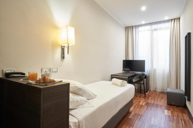 Executive Single Room image 2