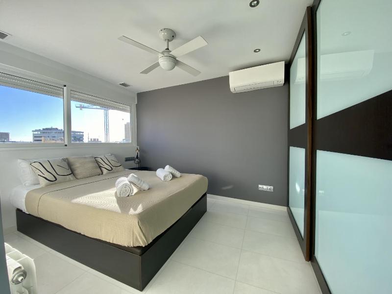Penthouse with Castle view - image 7