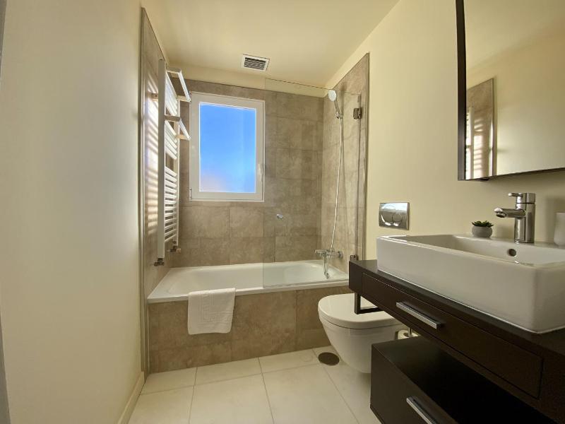 Penthouse with Castle view - image 5