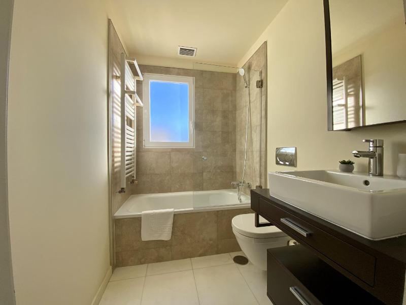 Penthouse with Castle view - image 28