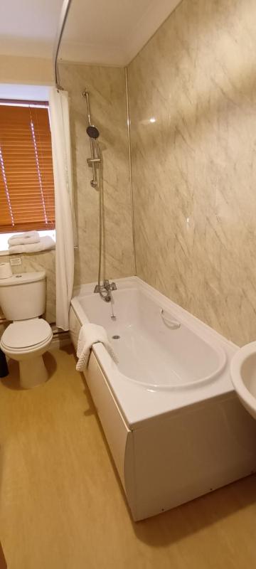 Standard Single Room image 4