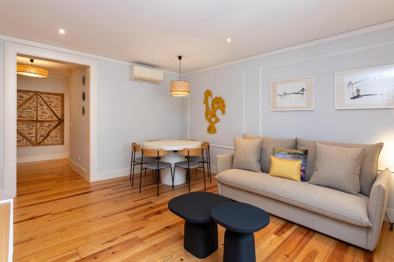 Superior Two-Bedroom Apartment (5 Adults) image 3