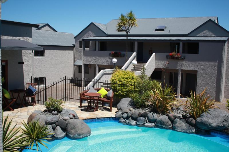 Baycrest Thermal Lodge - image 12