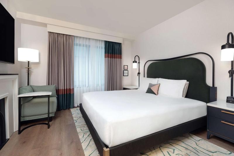 Pennyweight Hotel Boston Curio Collection by Hilton - image 9