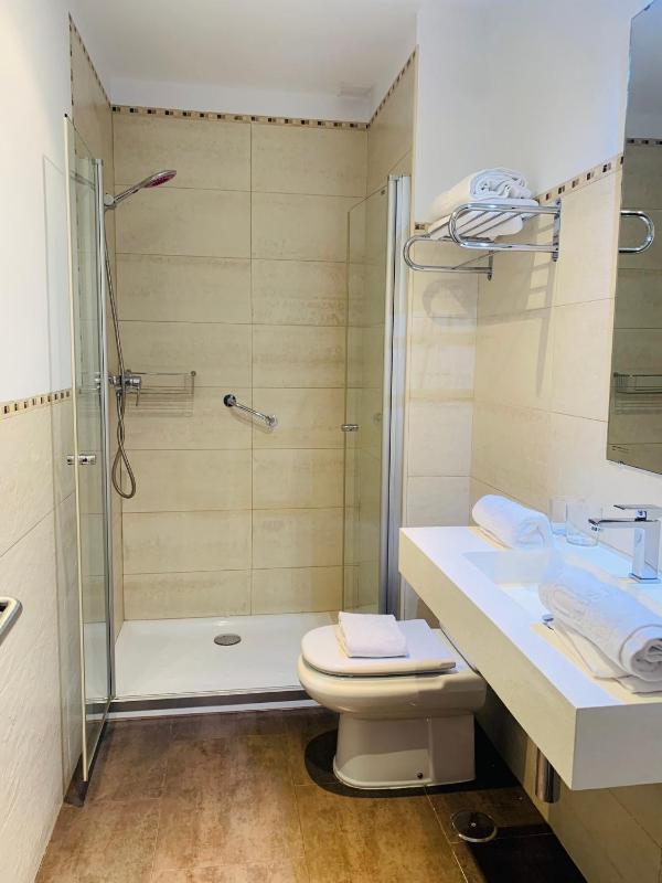 Standard Double Suite image 2