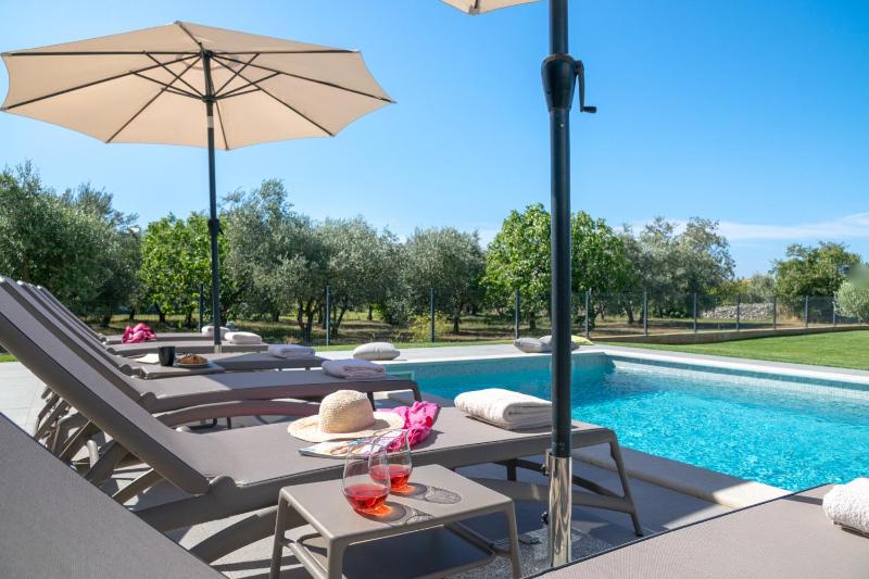 Villa Arestea near Pula with 35 m2 heated pool sea view wellness & kids playground - image 24
