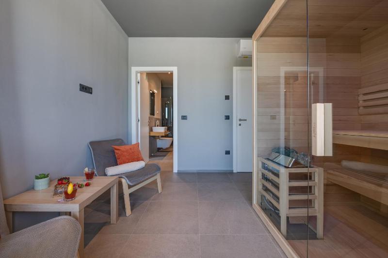 Villa Arestea near Pula with 35 m2 heated pool sea view wellness & kids playground - image 2