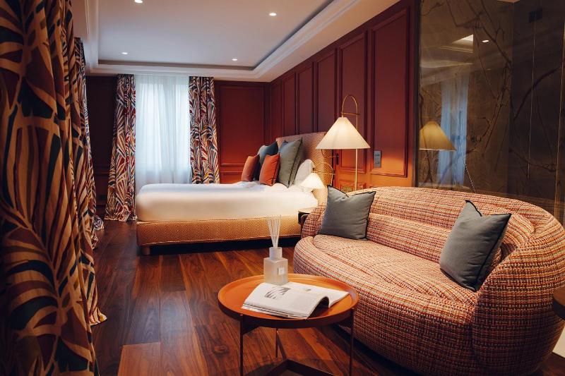 Junior Suite (2 Adults) image 4
