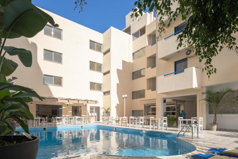 Central Hersonissos Hotel - image 3