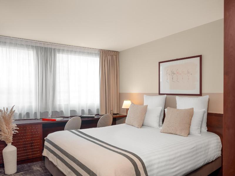 Classic Double Room image 1