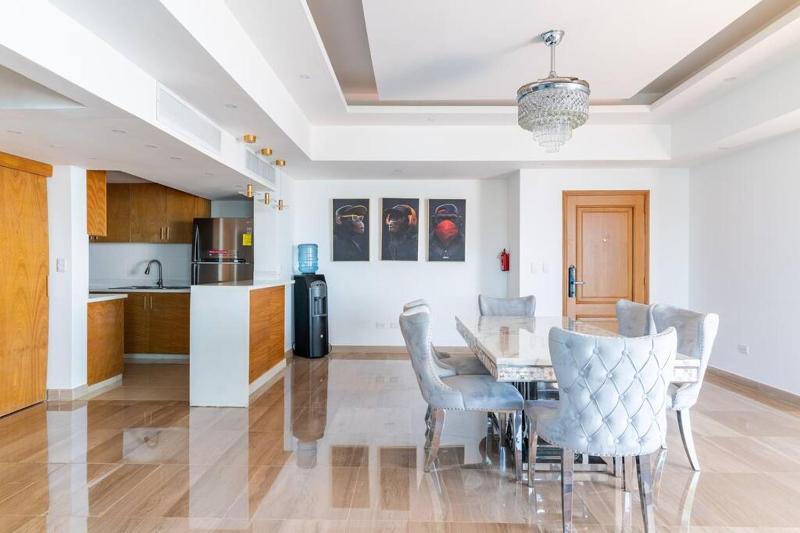 Luxurious 2BDR with Ocean View - image 13