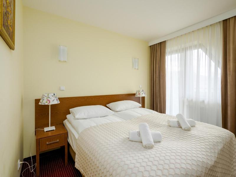 Double Room with Balcony image 1