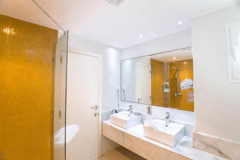 Luxury Villa Iberosta Del Mar - 4BDR Private Beach Pool & Jacuzzi - image 11