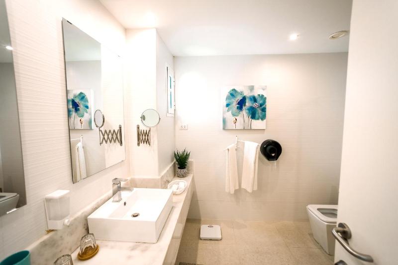 Luxury Villa Iberosta Del Mar - 4BDR Private Beach Pool & Jacuzzi - image 18
