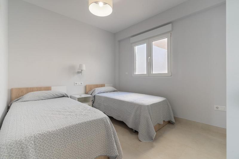 Apartamentos Castillo by Sur Suites - image 14