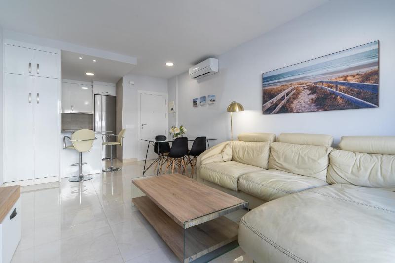 Apartamentos Castillo by Sur Suites - image 15