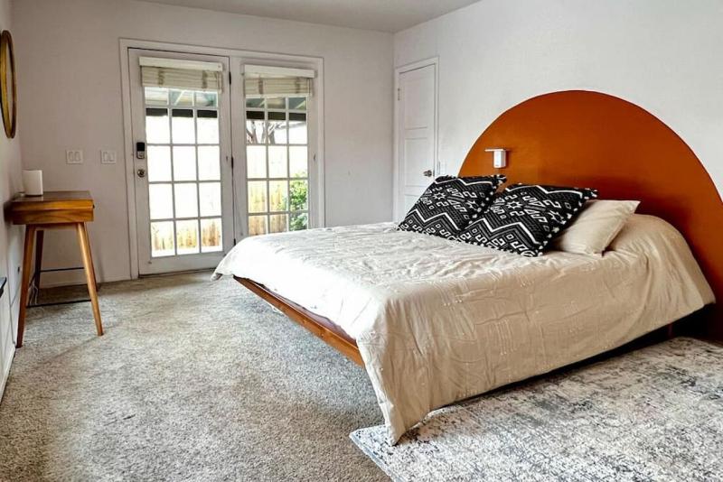 Quaint 1 bedroom Unit with Hottub in Uptown Sedona - image 6