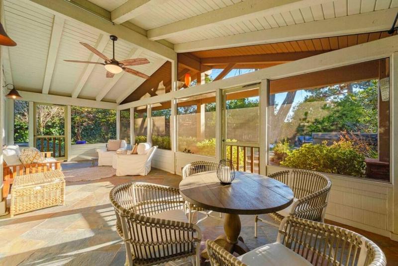 Upscale Uptown retreat home with HotTub and Views - image 11