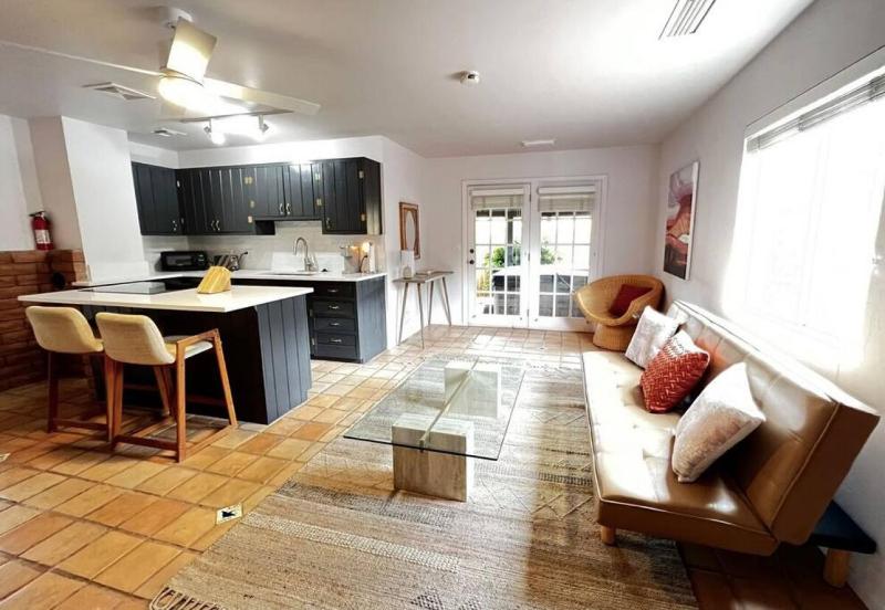 Heart of Uptown retreat estate with views and hot tubs - image 11