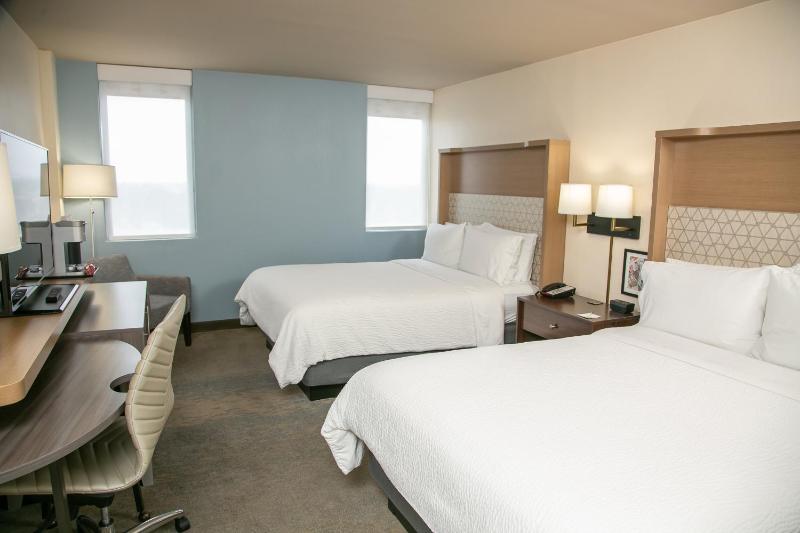 Standard Room with Two Queen Beds image 3
