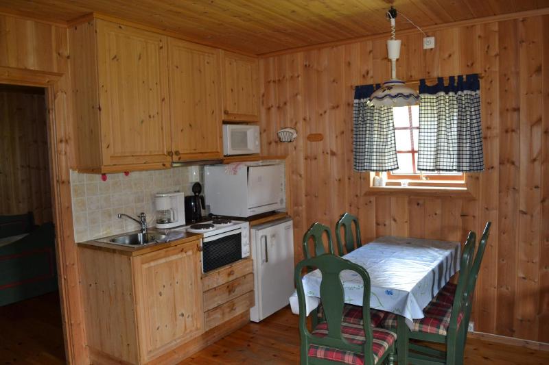 Two-Bedroom House image 4