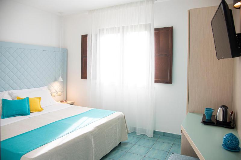 Triple Suite image 3