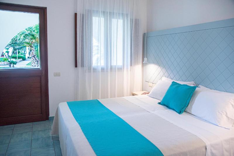 Quadruple Deluxe Suite image 3
