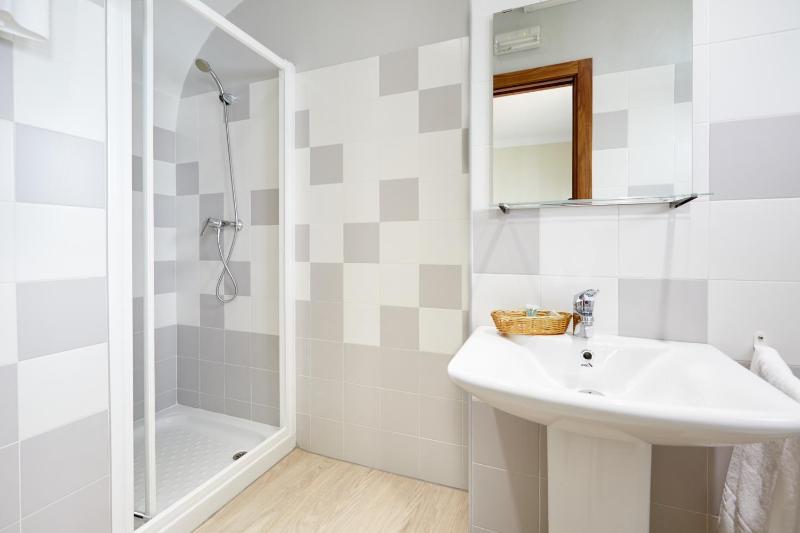 Hostal Campo Nuevo - image 13