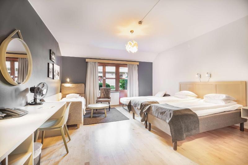 Family Twin Room with Sofa Bed and Roll out Bed image 1