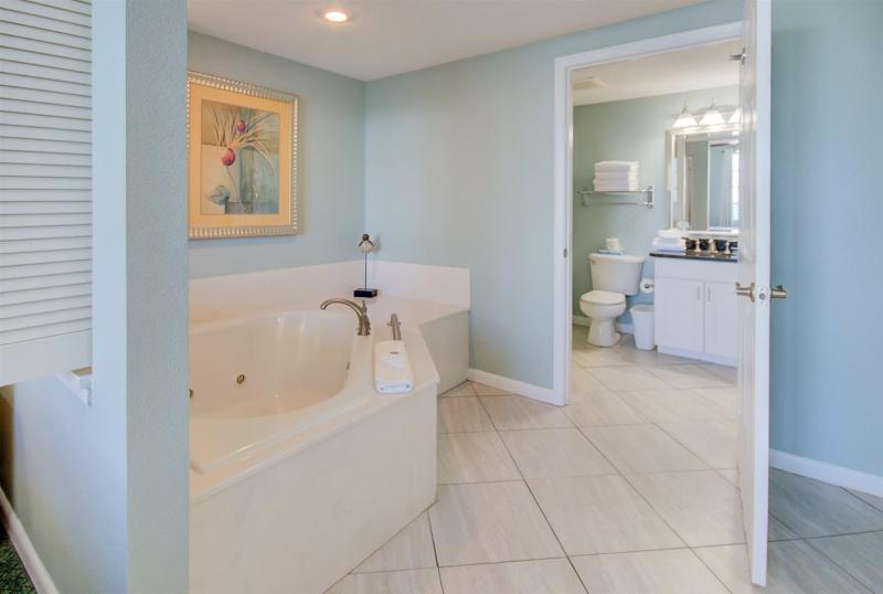 Unit 2322 Ocean Walk - 3 Bedroom Ocean Front - image 8