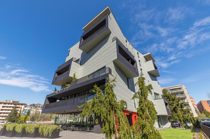 ICON H Lugano - Luxury Suites & Apartments - image 4