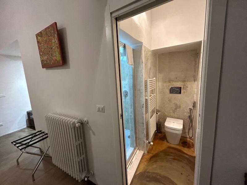 Standard Suite image 2