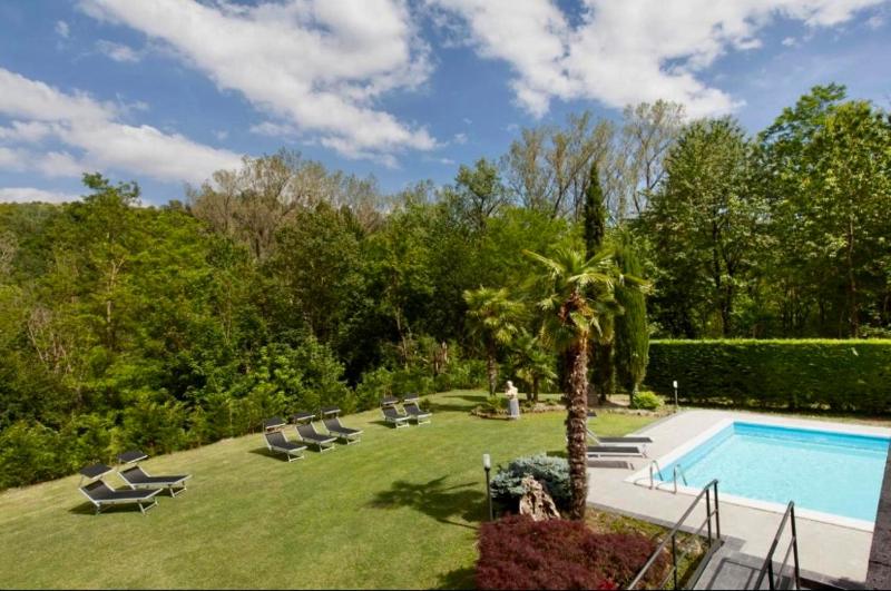 Suite with Pool View image 1