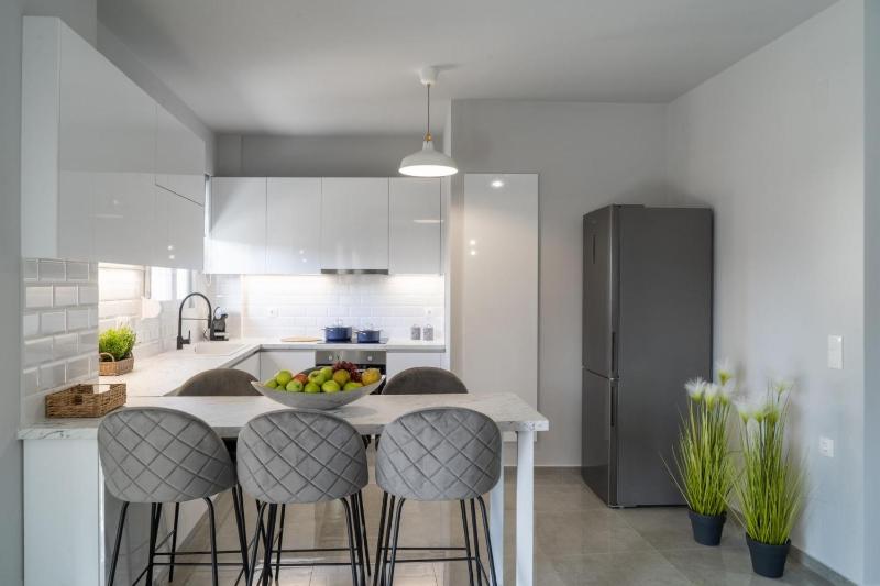 Nisimos Modern Apartment - image 14