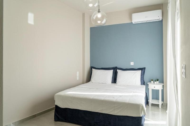 Nisimos Modern Apartment - image 25
