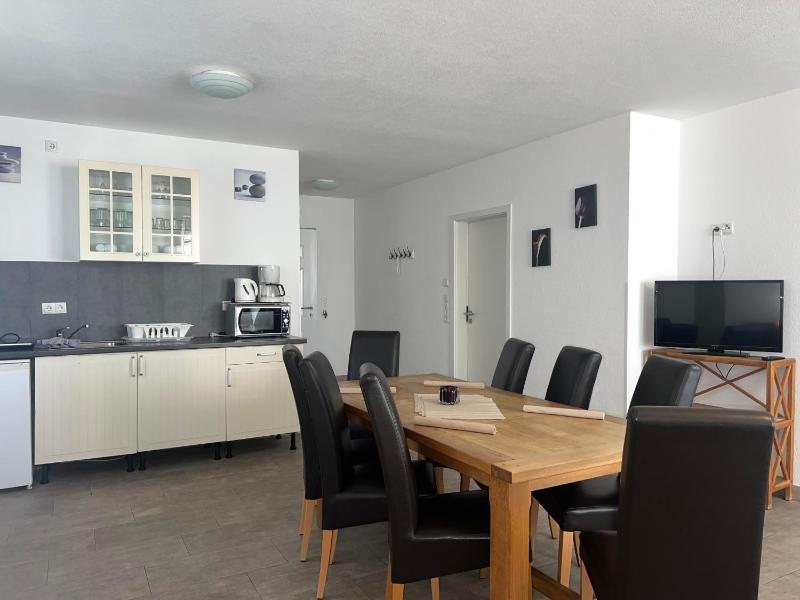 Apartment with Living Room and 2 bedrooms (up to 8 Adults) image 4