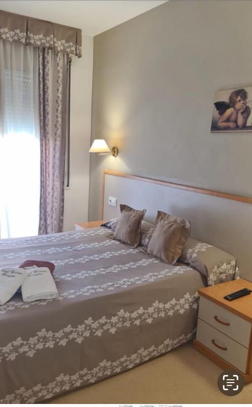 Double Room with Balcony image 1