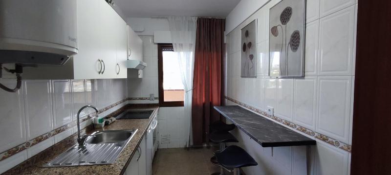 Elegant Apartment Valero 3 Bedrooms - image 10