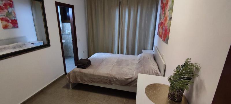 Elegant Apartment Valero 3 Bedrooms - image 11
