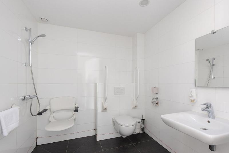 Superior Double Room - Disability Access image 4