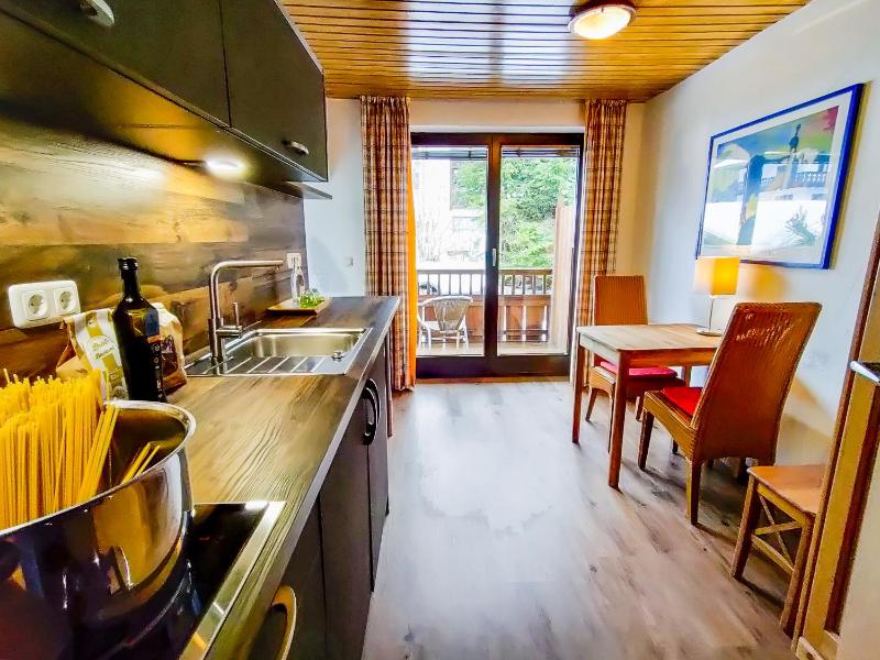 Double Room with Kitchenette image 2