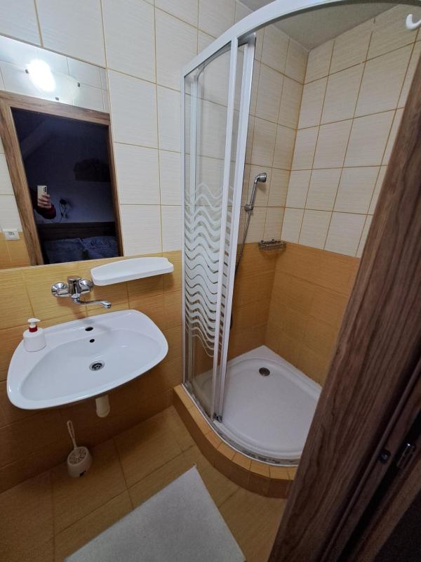Triple Room with Bathroom image 3