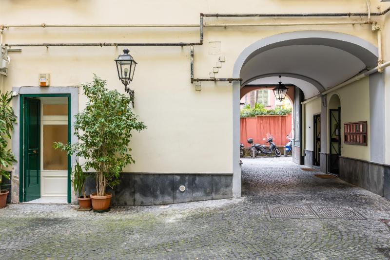 Kea Home entire house in the heart of Naples - image 5