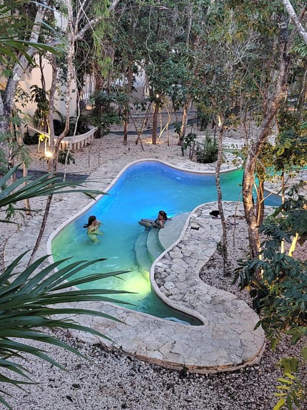 INCREIBLE STUDIO GARDEN POOL N-B2 By SANDY POWERFUL Images