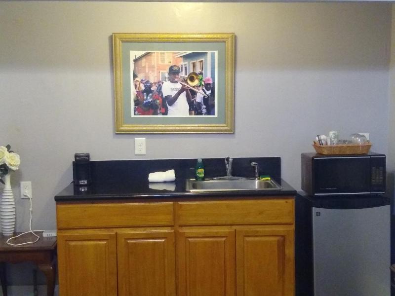 Two-Queen Suite image 2