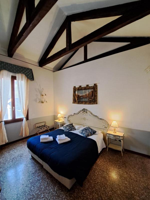 Triple Room image 4